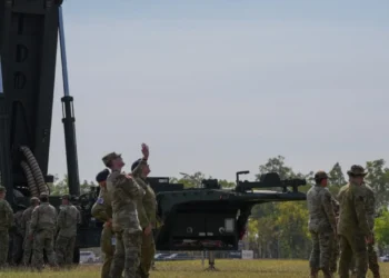 প্রথমবার ‘ডার্ক ঈগল’ মোতায়েন করল যুক্তরাষ্ট্র