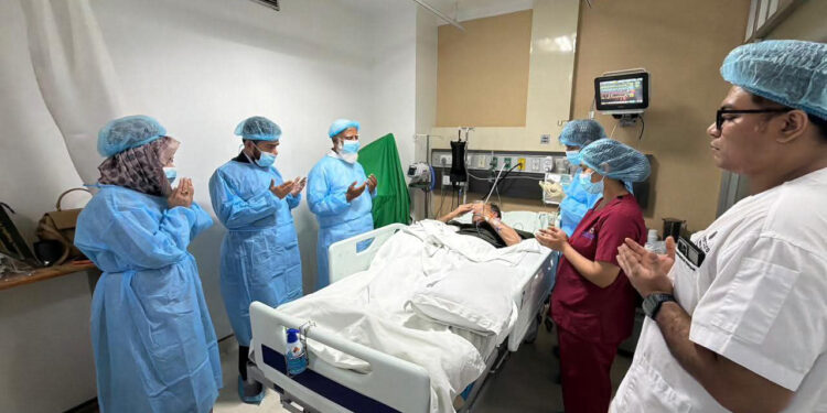 মির্জা আব্বাসকে দেখতে হাসপাতালে জামায়াত আমির