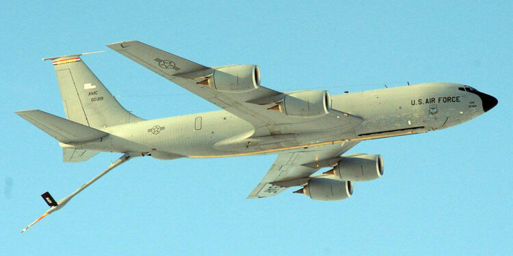 ইরাকে হামলার শিকার মার্কিন বিমান: একটির লেজ নিখোঁজ, অন্যটি এখনো উধাও