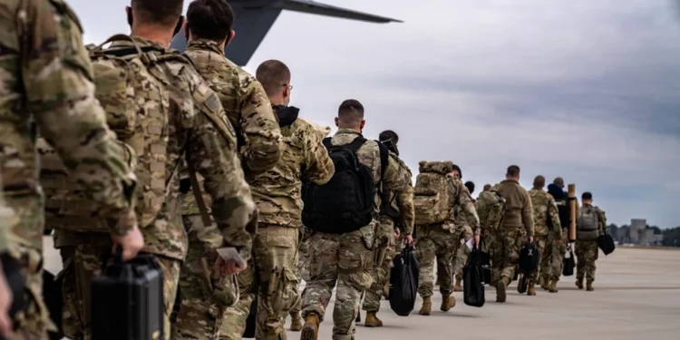 ইরানের হামলার মুখে আত্মগোপনে হাজারো মার্কিন সেনা