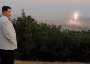 জাপান সাগরে উত্তর কোরিয়ার ১০টি ব্যালিস্টিক ক্ষেপণাস্ত্র নিক্ষেপ