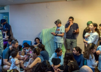 ইরান-হিজবুল্লাহর হামলার আতঙ্কে মানসিক রোগী বাড়ছে ইসরায়েলে