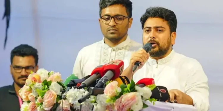 রাষ্ট্রপতিকে অপসারণ করে গ্রেপ্তার করতে হবে: নাহিদ ইসলাম