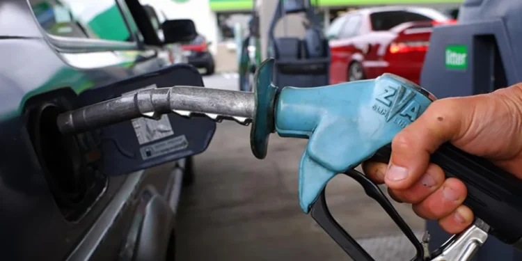 গণপরিবহনে তেল নেওয়ার সীমা উঠলেও ঈদযাত্রায় নানা চ্যালেঞ্জ