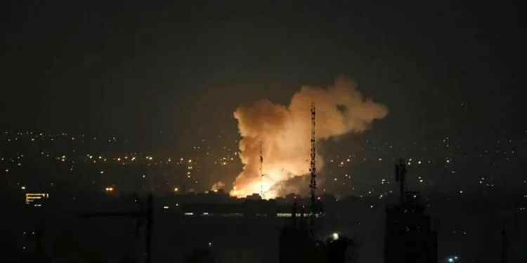 ইরানের ক্ষেপণাস্ত্র ও ড্রোনের সমন্বিত হামলা তেলআবিবে