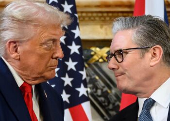 ট্রাম্পের সব আবদার মানবে না ব্রিটেন: ইরান ইস্যুতে লন্ডনের কড়া বার্তা