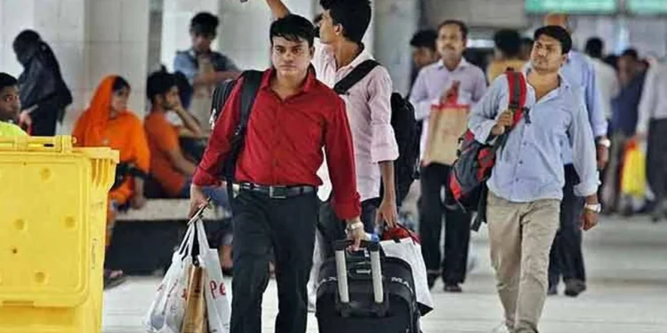 টানা ৭ দিনের ঈদের ছুটি শুরু