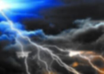 সারা দেশে বজ্রবৃষ্টির আভাস