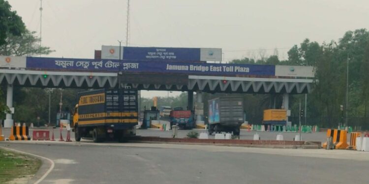 যমুনা সেতুতে ৪৮ ঘণ্টায় যানবাহন পারাপারে রেকর্ড, টোল আদায় সাড়ে ৬ কোটি টাকা