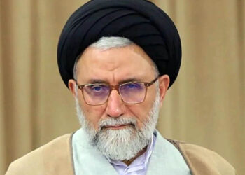 এবার ইরানের গোয়েন্দা মন্ত্রীকে হত্যার দাবি ইসরায়েলের; তেহরানে শক্তিশালী বিমান হামলা