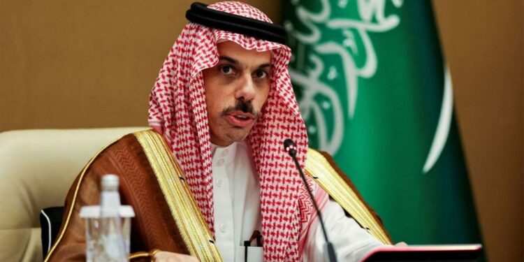 ইরানকে কড়া সুরে যৌথ পদক্ষেপের হুমকি দিল সৌদি আরব