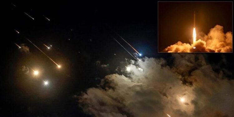 আবার হামলা হলে আরব দেশগুলোর জ্বালানি ধ্বংস করে দেব: ইরান