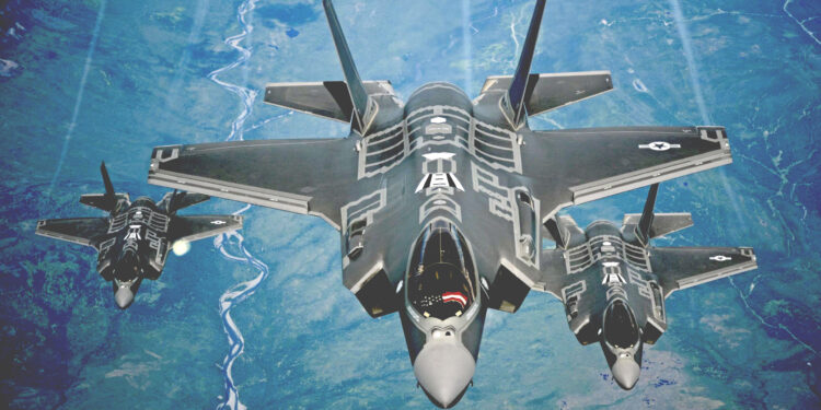 ইতিহাসে প্রথমবার ইরানের নিশানায় মারাত্মকভাবে ক্ষতিগ্রস্ত মার্কিন এফ-৩৫: পরিণতি অজানা