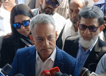 বাস কম হওয়ায় যাত্রীরা স্বেচ্ছায় ১০০-২০০ টাকা বেশি অফার করে বাড়ি যাচ্ছেন: রবিউল