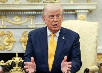 ইরানে সামরিক অভিযান গুটিয়ে আনার ইঙ্গিত ট্রাম্পের