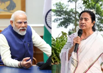 ঈদের অনুষ্ঠানে মোদিকে অনুপ্রবেশকারী বললেন মমতা