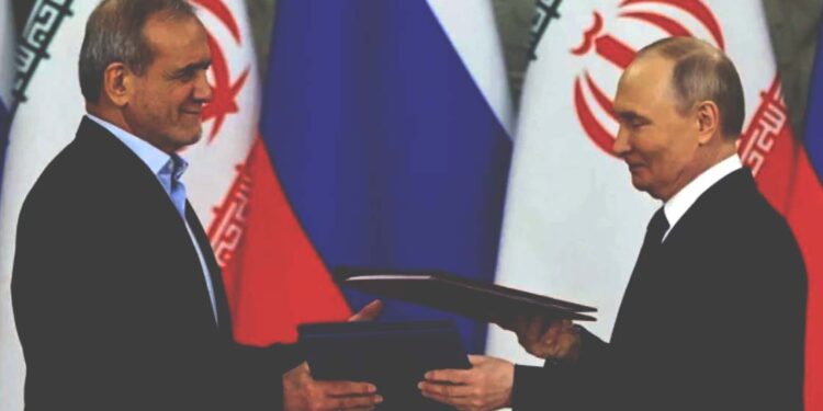 এই দুঃসময়ে একনিষ্ঠ বন্ধু হয়ে ইরানের পাশে আছে রাশিয়া: পুতিন