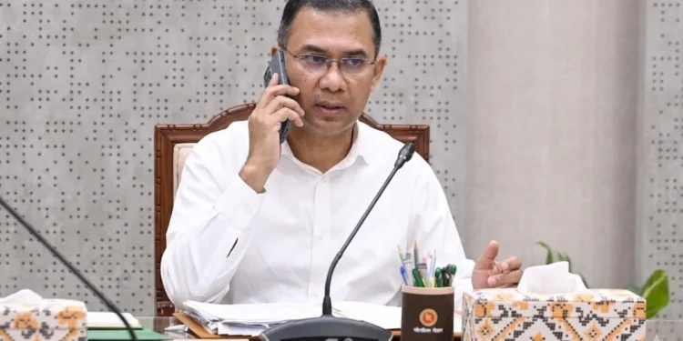 প্রধানমন্ত্রীর ফোন পেলেন ৩ সাংবাদিক, তারা কারা ?