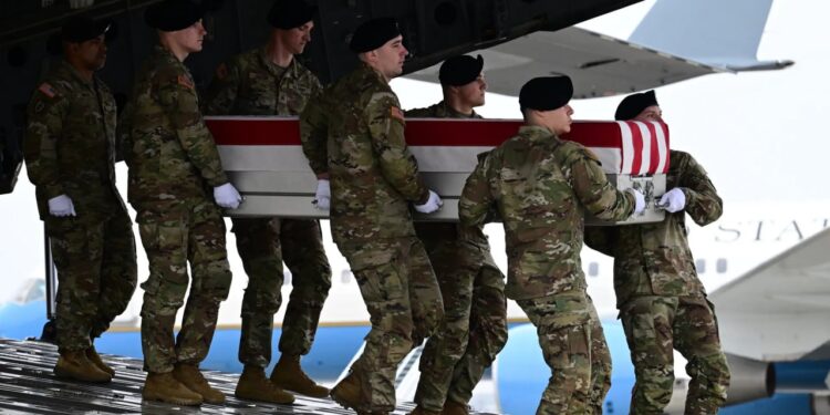 ইরানে স্থল অভিযান হবে চরম বিপর্যয়: অস্পষ্ট লক্ষ্যে দিশেহারা মার্কিন সেনারা