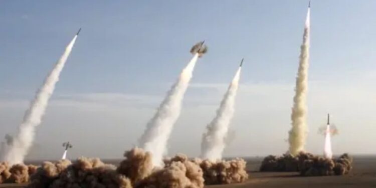 ইসরাইলে একদিনে ৬৩টি হামলা হিজবুল্লাহর