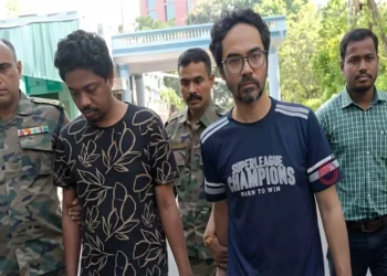 হাদি হত্যা মামলার আসামি ফয়সাল-আলমগীরকে দিল্লি নিয়ে গেল এনআইএ