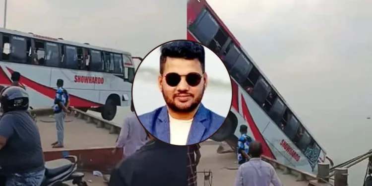 পদ্মায় বাসডুবি মাত্র ৫ সেকেন্ডের ব্যবধানে যেভাবে বেঁচে ফিরলেন খাইরুল