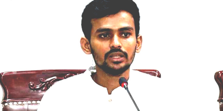 জিয়াউর রহমানকে স্বাধীনতার ঘোষক বলা সরাসরি সংবিধান লঙ্ঘনের শামিল: আসিফ মাহমুদ