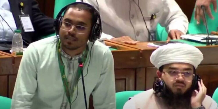 জেন-জিরা বাহাত্তরের সংবিধান চায় না: হান্নান মাসউদ