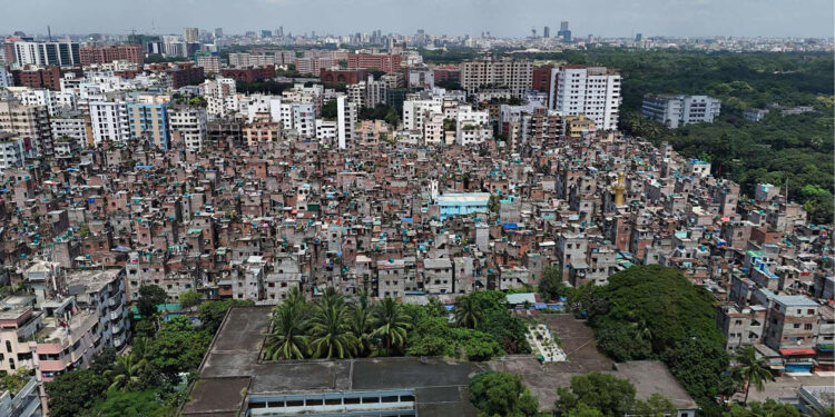 শহরের ভেতর ‘অন্য শহর’: জেনেভা-পল্লবী ক্যাম্পে প্রকাশ্যে মাদকের হাট