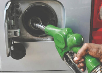 বাড়তে পারে সাপ্তাহিক ছুটি, ফিরতে পারে অনলাইন ক্লাস ও হোম অফিস