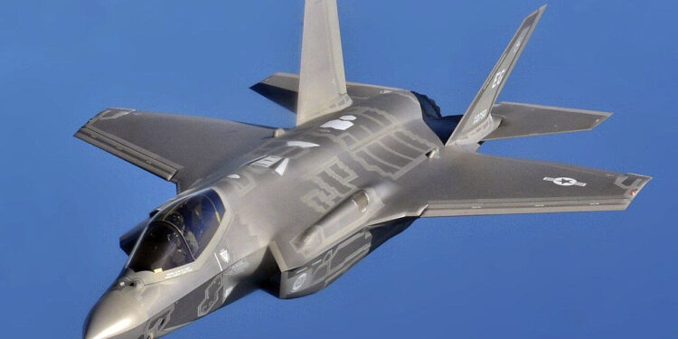 এবার মার্কিন ভূমিতেই বিধ্বস্ত F-35 ফাইটার