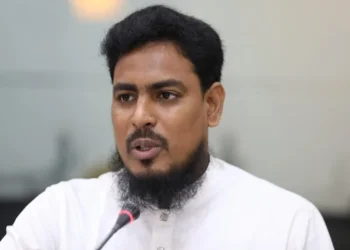 হ্যাঁ’ ভোট দেওয়ার কথা বলে গণভোটের রায় কেন মানতে চান না, প্রশ্ন আখতারের