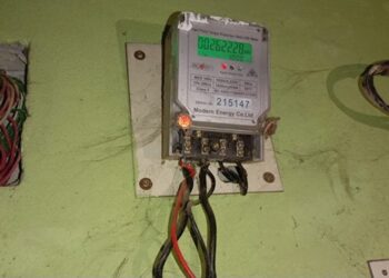 রাজনৈতিক ছত্রছায়ায় অবৈধ বিদ্যুৎ সংযোগ, কোটি টাকা লোকসান