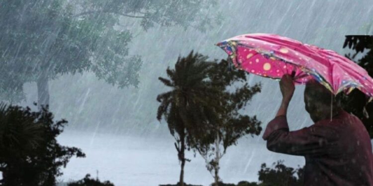 দুপুরের মধ্যে ৩ জেলায় ঝড়ের আভাস