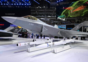 ভারতের উদ্বেগের মুখে পাকিস্তানকে দ্রুত জে-৩৫ স্টিলথ জেট দিচ্ছে চীন