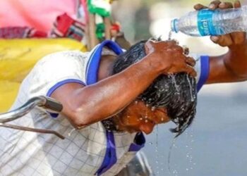 এপ্রিলের দাবদাহে তাপমাত্রা ৪২ ডিগ্রি ছাড়ানোর শঙ্কা