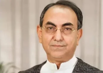 মির্জা আব্বাসকে সিসিইউ থেকে কেবিনে স্থানান্তর