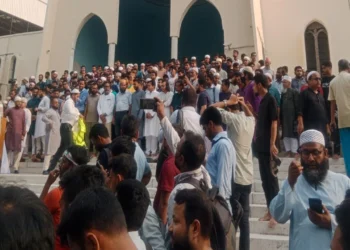 ১১ দলীয় জোটের বিক্ষোভ সমাবেশ ঘিরে বায়তুল মোকাররমের উত্তর গেটে ব্যাপক সমাগম