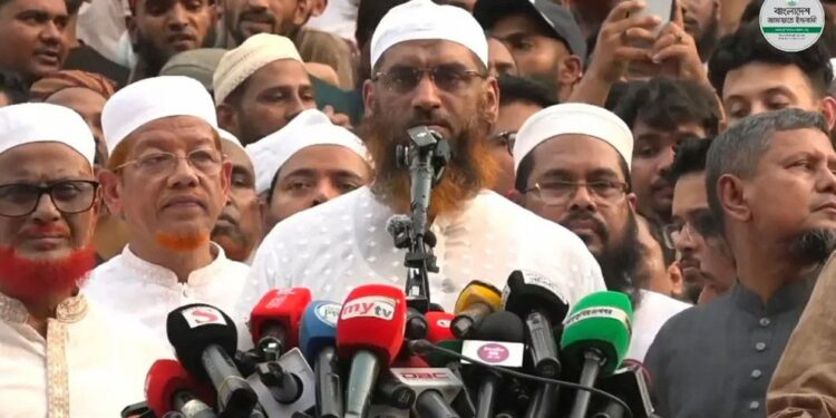 ৭০ শতাংশ জনগণের বিপক্ষে গিয়ে ক্ষমতার মসনদে টিকে থাকা যাবে না: মামুনুল হক