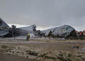 যুক্তরাষ্ট্রের দুটি বিমান ও দুটি ব্ল্যাক হক হেলিকপ্টার ধ্বংস করল ইরান