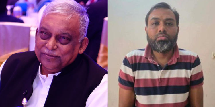 ভিসার ইন্টারভিউ দিতে এসে গ্রেপ্তার সাবেক স্বরাষ্ট্রমন্ত্রীর ‘ক্যাশিয়ার’!