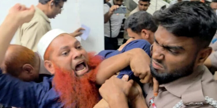 জয় বাংলা স্লোগান দিয়ে আবু সাঈদের হত্যাকারী বললেন ‘আমাকে ফাঁসানো হয়েছে’