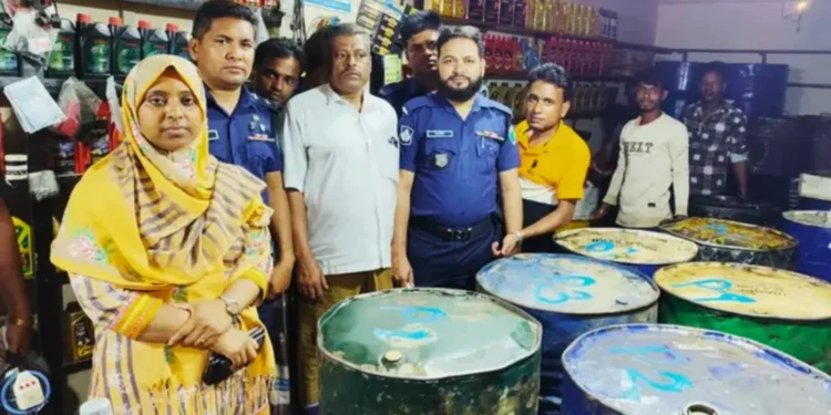 পেট্রলে সিঁদুর মিশিয়ে নকল অকটেন তৈরি, ২ হাজার লিটার জ্বালানি উদ্ধার