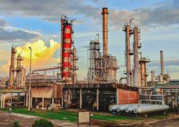 স্বাধীনতার ৫৫ বছর: পাকিস্তান আমলের শোধনাগারেই ভরসা করছে বাংলাদেশ