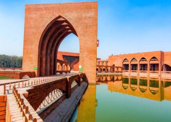 সমকালীন বাস্তবতায় ইসলামি শিক্ষা