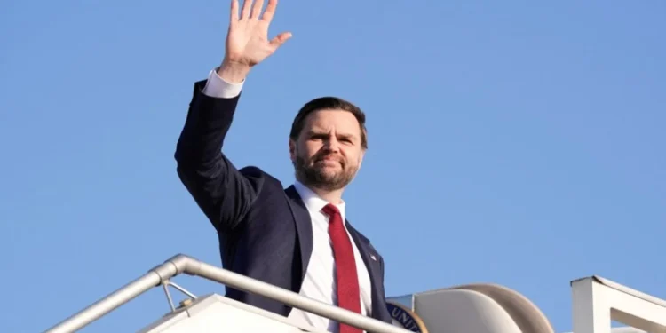 ইরানের সঙ্গে চুক্তি ছাড়াই পাকিস্তান ছাড়লেন ভ্যান্স