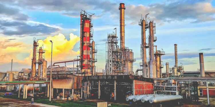 রুশ তেলের বিকল্প উৎস সিঙ্গাপুর-মালয়েশিয়া; তবুও কেন নজর গুজরাটে?