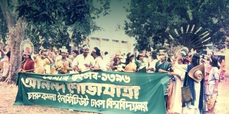 আনন্দ শোভাযাত্রা থেকে মূর্তির সংস্কৃতি: কীভাবে হলো এর শুরু?