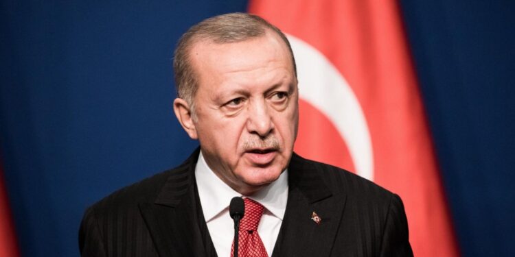 এরদোয়ানের ‘ইসরায়েল আক্রমণ’ নিয়ে ‘গুজব’ সরিয়ে নিলো টেলিগ্রাফ