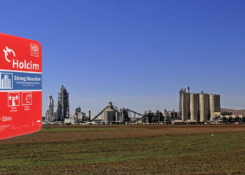 সিরিয়ায় সন্ত্রাসবাদে অর্থায়ন: ফরাসি কোম্পানি লাফার্জ হোলসিম দোষী সাব্যস্ত